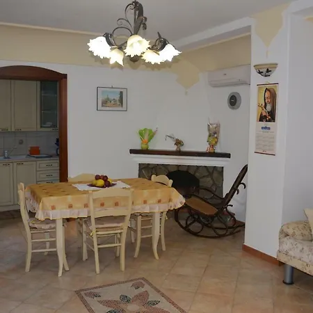 Casa Del Borgo Da Favola Hébergement de vacances *